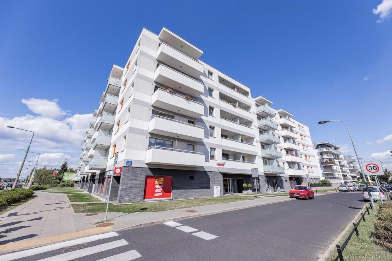 Fajny Apartament Z Parkingiem, Obok Metra. Варшава Экстерьер фото